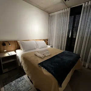 Estudio Novo, Com Garagem, Em Otima Localizacao! Porto Alegre